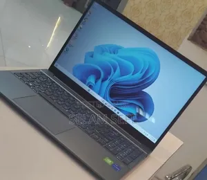 New Laptop HP Pavilion 10 16GB Intel Core I5 SSD 512GB