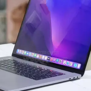 New Laptop Apple MacBook Pro 2016 16GB Intel Core I7 SSD 256GB