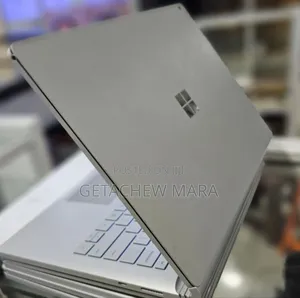 New Laptop Apple MacBook Pro M1 16GB Intel Core I7 SSD 256GB