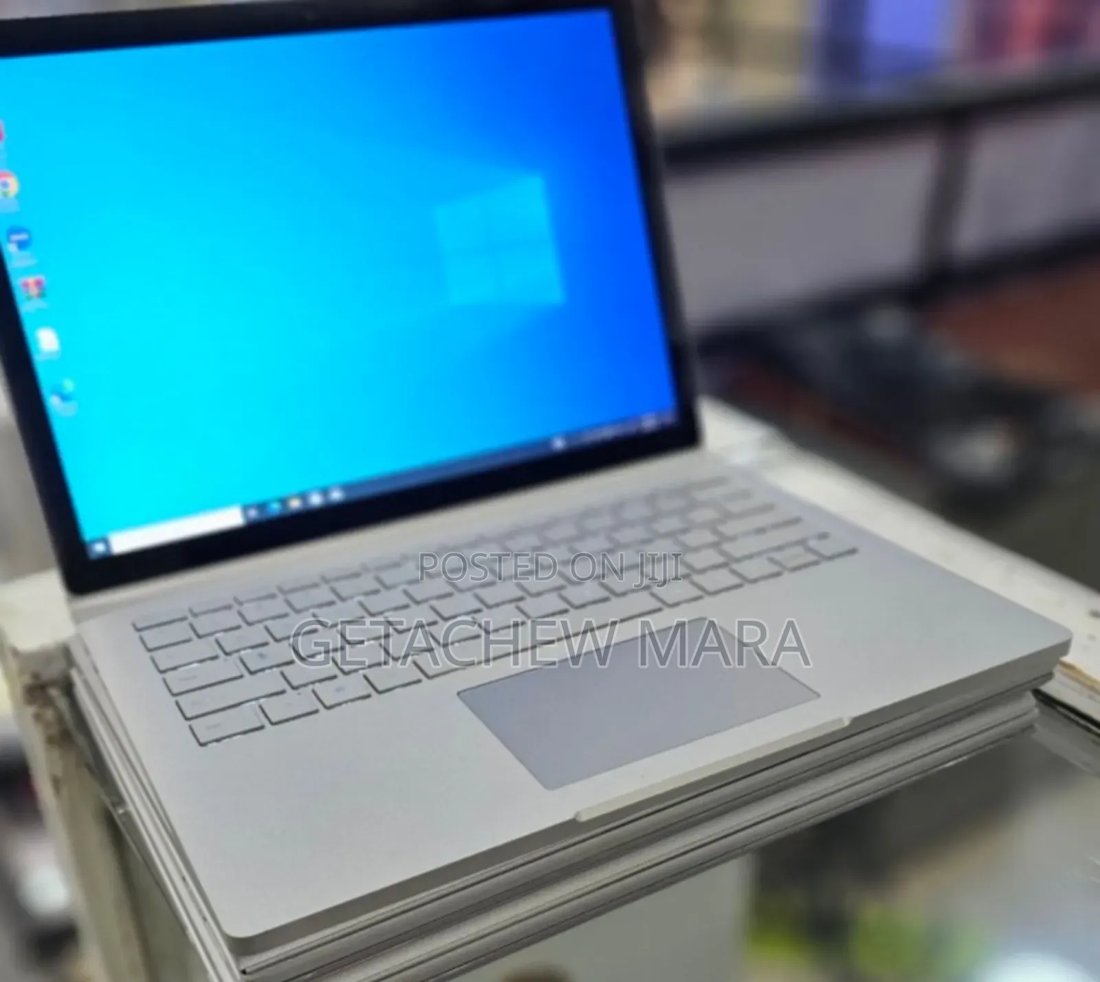 New Laptop Apple MacBook Pro M1 16GB Intel Core I7 SSD 256GB