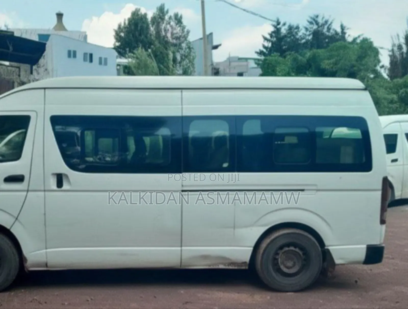 Toyota HiAce 2014 White