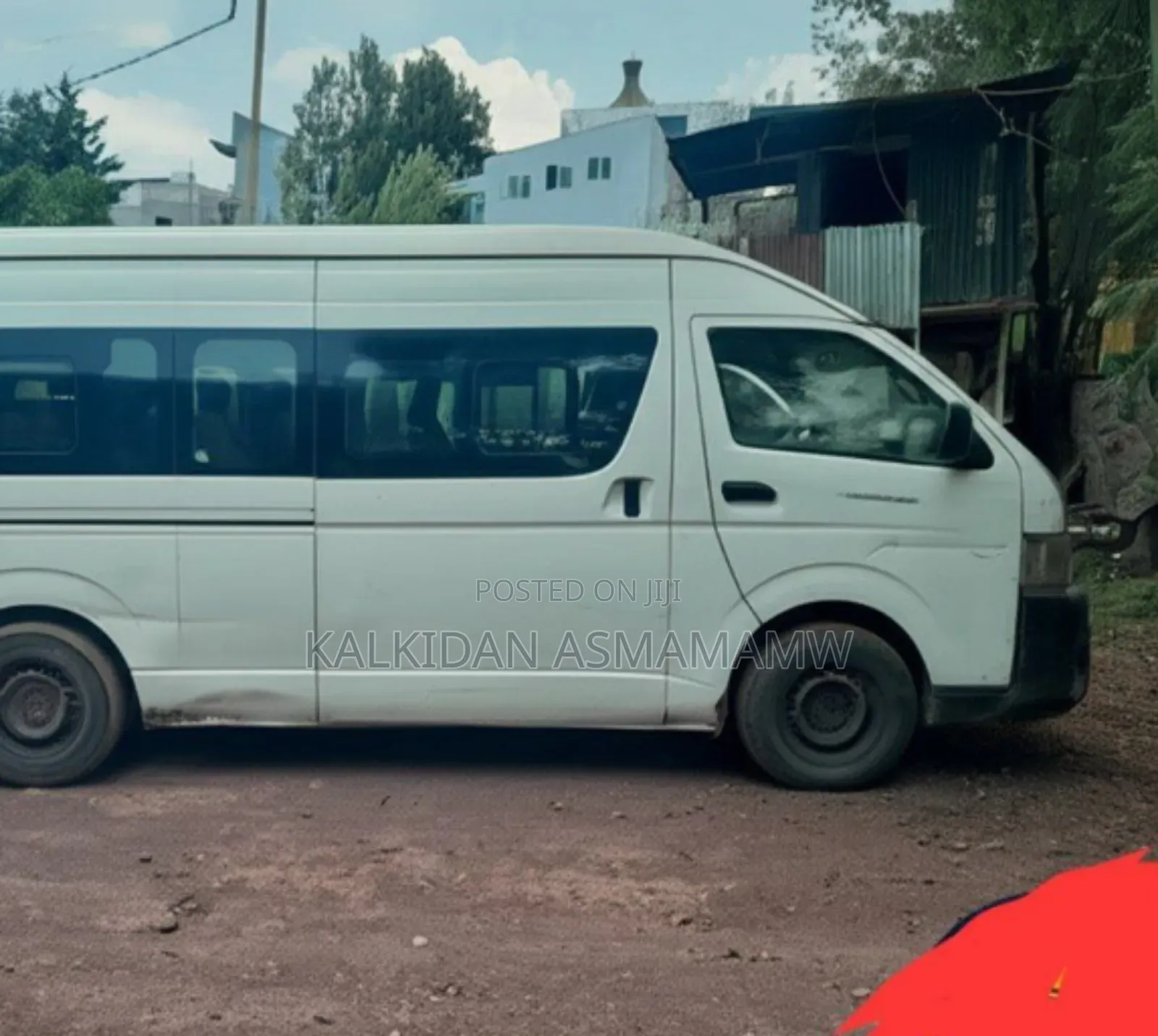 Toyota HiAce 2014 White