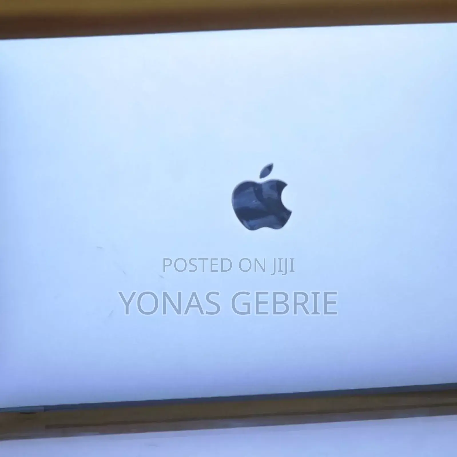 New Laptop Apple MacBook Pro 2022 M2 8GB Apple M2 SSD 256GB