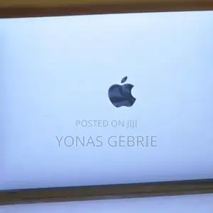 New Laptop Apple MacBook Pro 2022 M2 8GB Apple M2 SSD 256GB