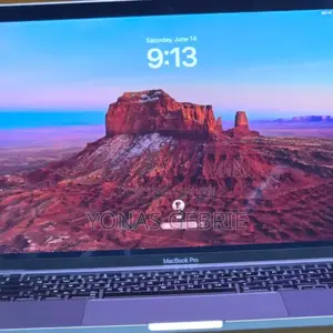 New Laptop Apple MacBook Pro 2022 M2 8GB Apple M2 SSD 256GB