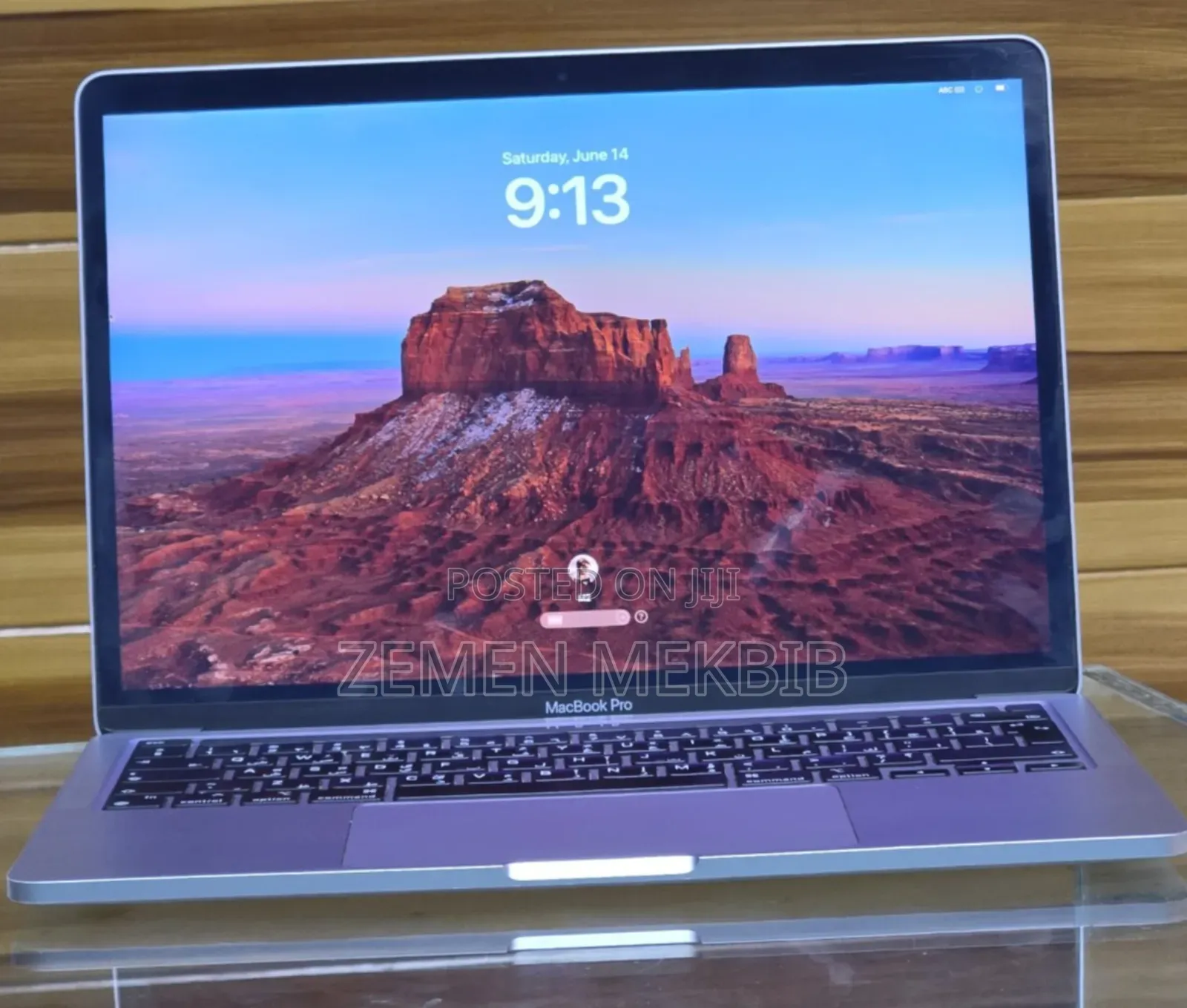 New Laptop Apple MacBook Pro M1 8GB Intel Core I7 SSD 256GB