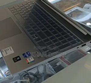 Photo - New Laptop HP Pavilion 15 16GB Intel Core I5 SSD 1T