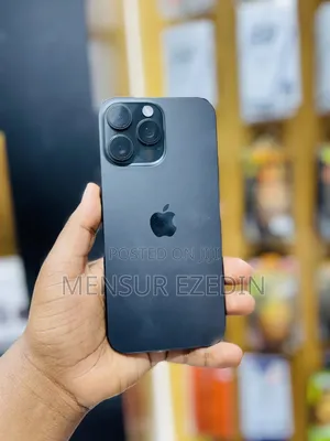 Photo - Apple iPhone 15 Pro Max 512 GB Black