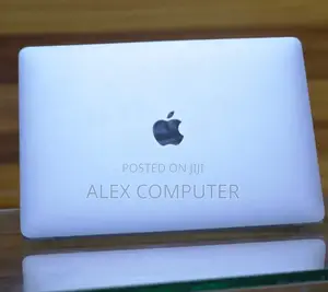 New Laptop Apple MacBook Pro 2022 M2 8GB Apple M2 SSD 256GB