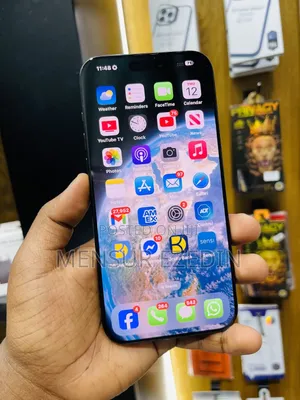Photo - New Apple iPhone 16 Pro Max 256 GB Black