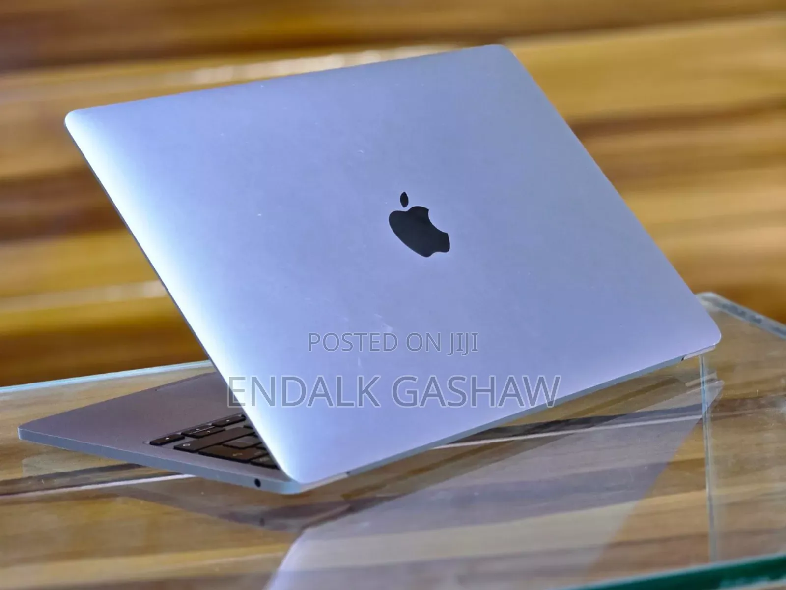 New Laptop Apple MacBook 8GB Intel Core I5 SSD 256GB