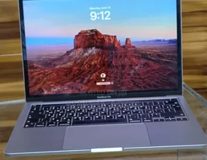 New Laptop Apple MacBook Pro 8GB Apple M2 SSD 256GB