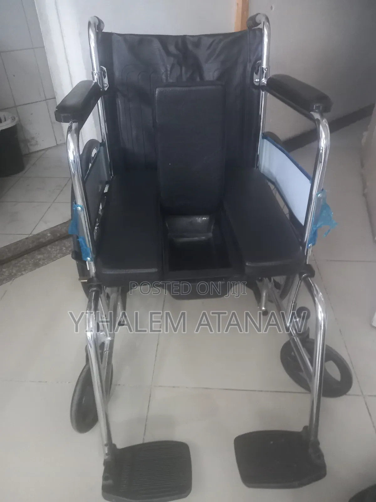 Chommode Wheelchair