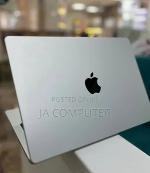 New Laptop Apple MacBook Pro M1 16GB Apple M1 Pro SSD 1T