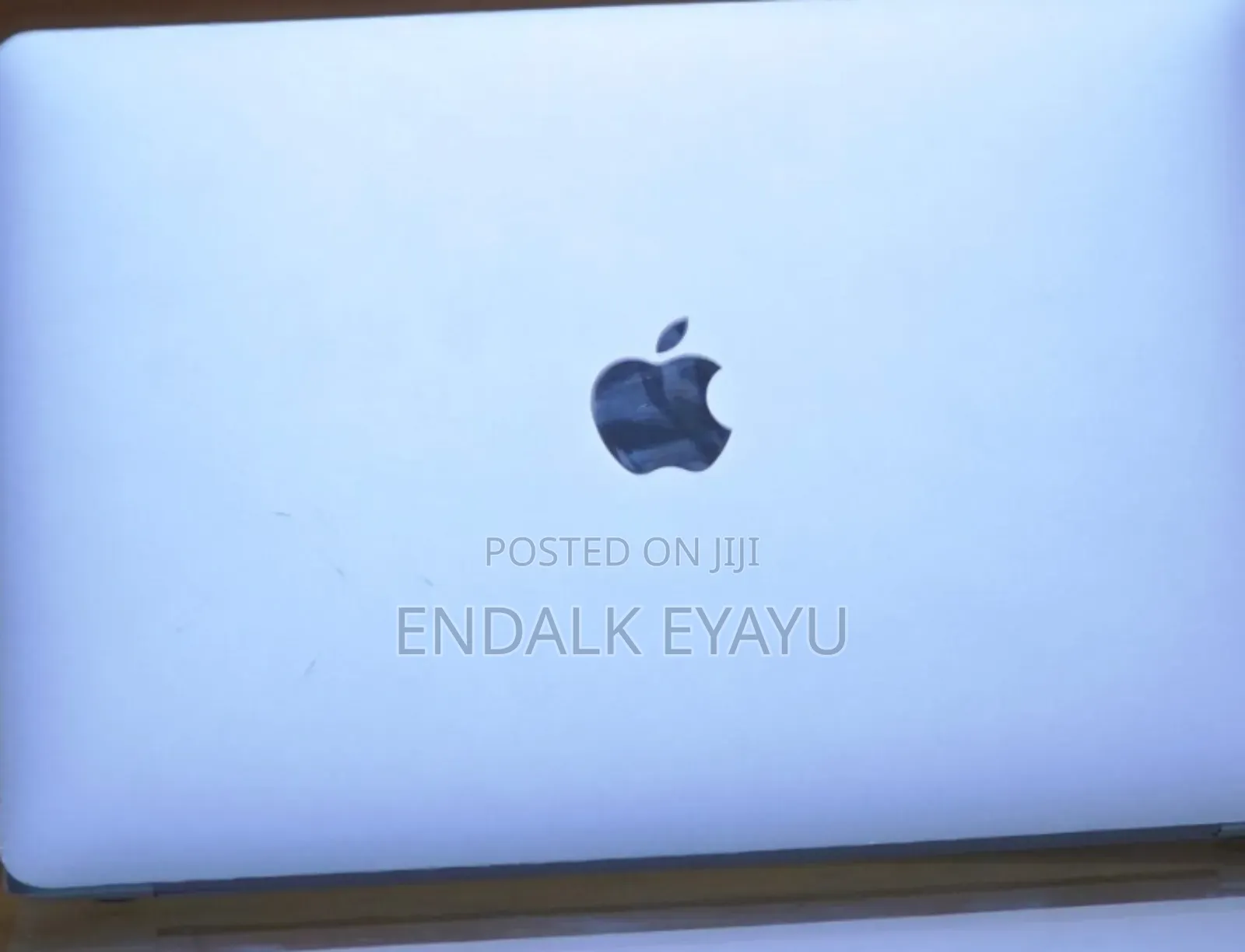 New Laptop Apple MacBook Pro 8GB Apple M2 SSD 256GB