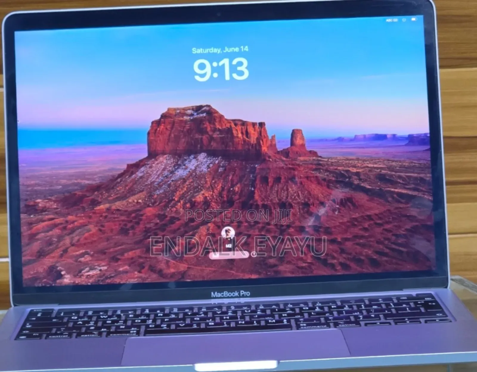 New Laptop Apple MacBook Pro 8GB Apple M2 SSD 256GB