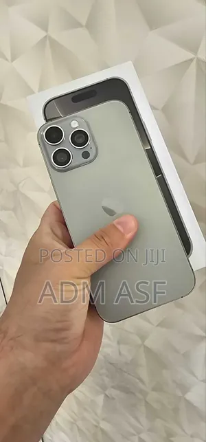 Apple iPhone 16 Pro Max 256 GB Silver