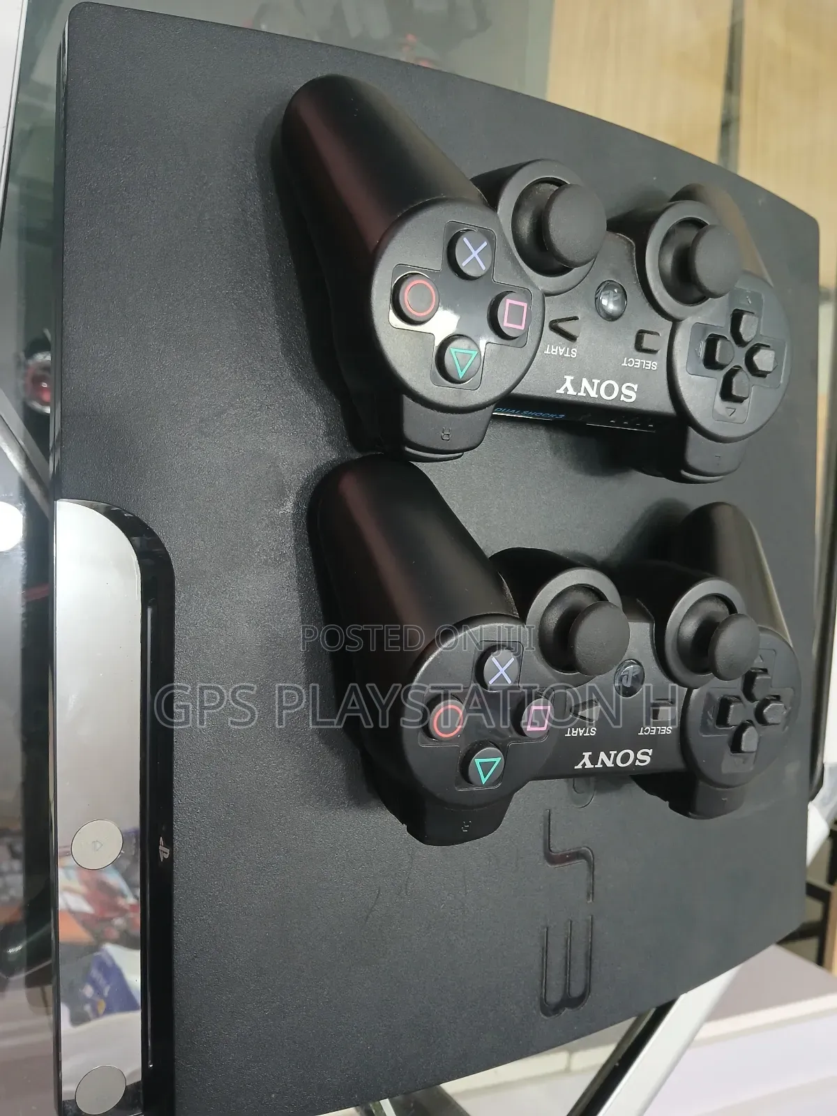 Playstation 3 Slim ገም የተጫነ