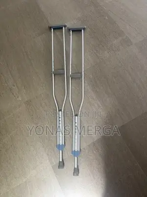 Photo - Underarm Crutches Are 1.8 KGS (Pair).Crutches督ئkranch
