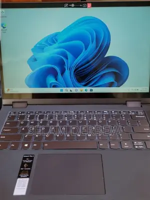 Photo - New Laptop Lenovo IdeaPad Flex 15 16GB AMD Ryzen 7 SSD 512GB