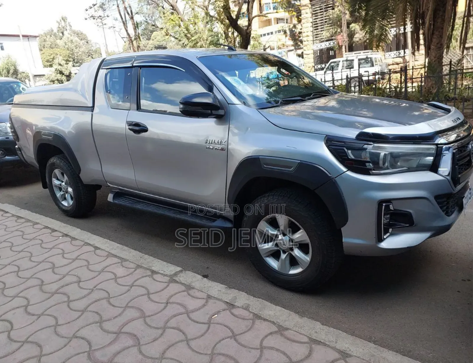 Toyota Hilux 2022 Silver