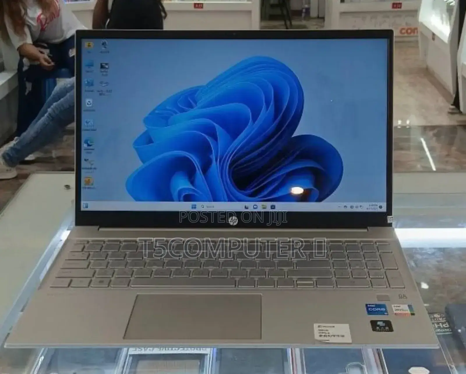 New Laptop HP 16GB Intel Core I5 SSD 1T