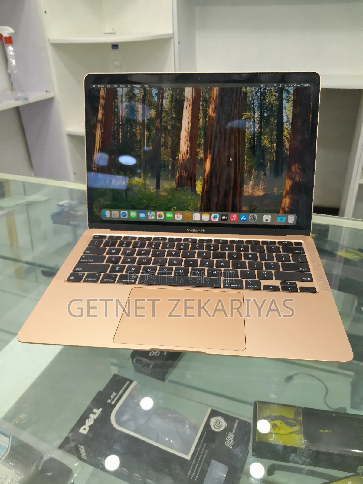 New Laptop Apple MacBook Air 8GB Apple M1 SSD 256GB