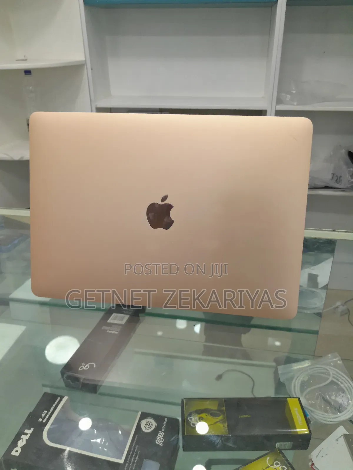 New Laptop Apple MacBook Air 8GB Apple M1 SSD 256GB