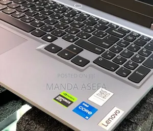 New Laptop Lenovo LOQ 15IRH8 16GB Intel Core I5 SSD 512GB