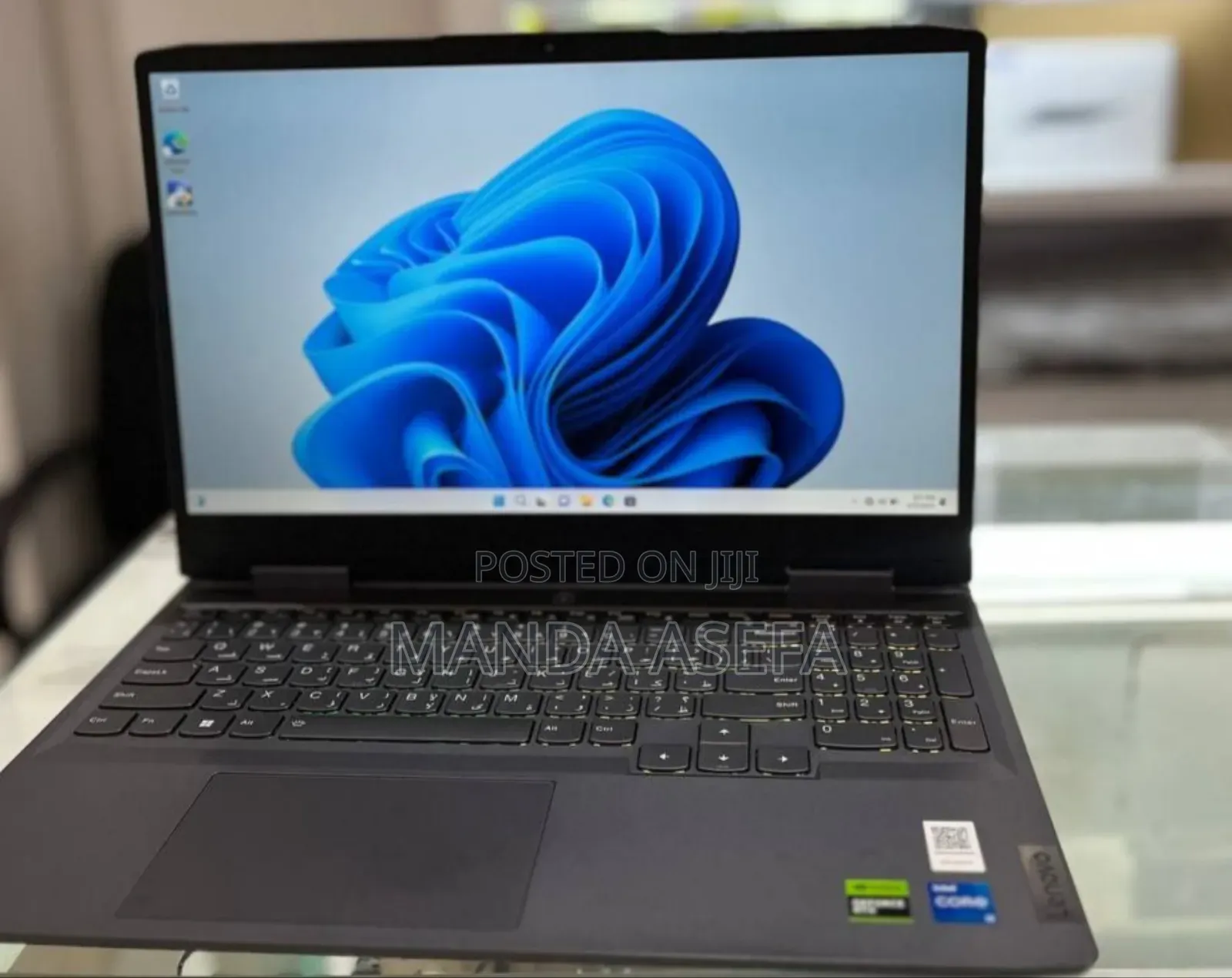 New Laptop Lenovo LOQ 15IRH8 16GB Intel Core I5 SSD 512GB