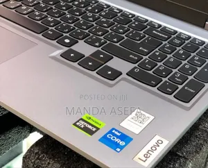 New Laptop Lenovo LOQ 15IRH8 16GB Intel Core I5 SSD 512GB