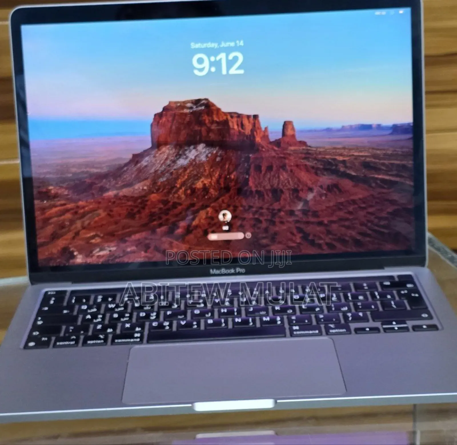 New Laptop Apple MacBook Pro 2022 M2 8GB Apple M2 SSD 256GB