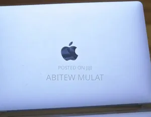 New Laptop Apple MacBook Pro 2022 M2 8GB Apple M2 SSD 256GB