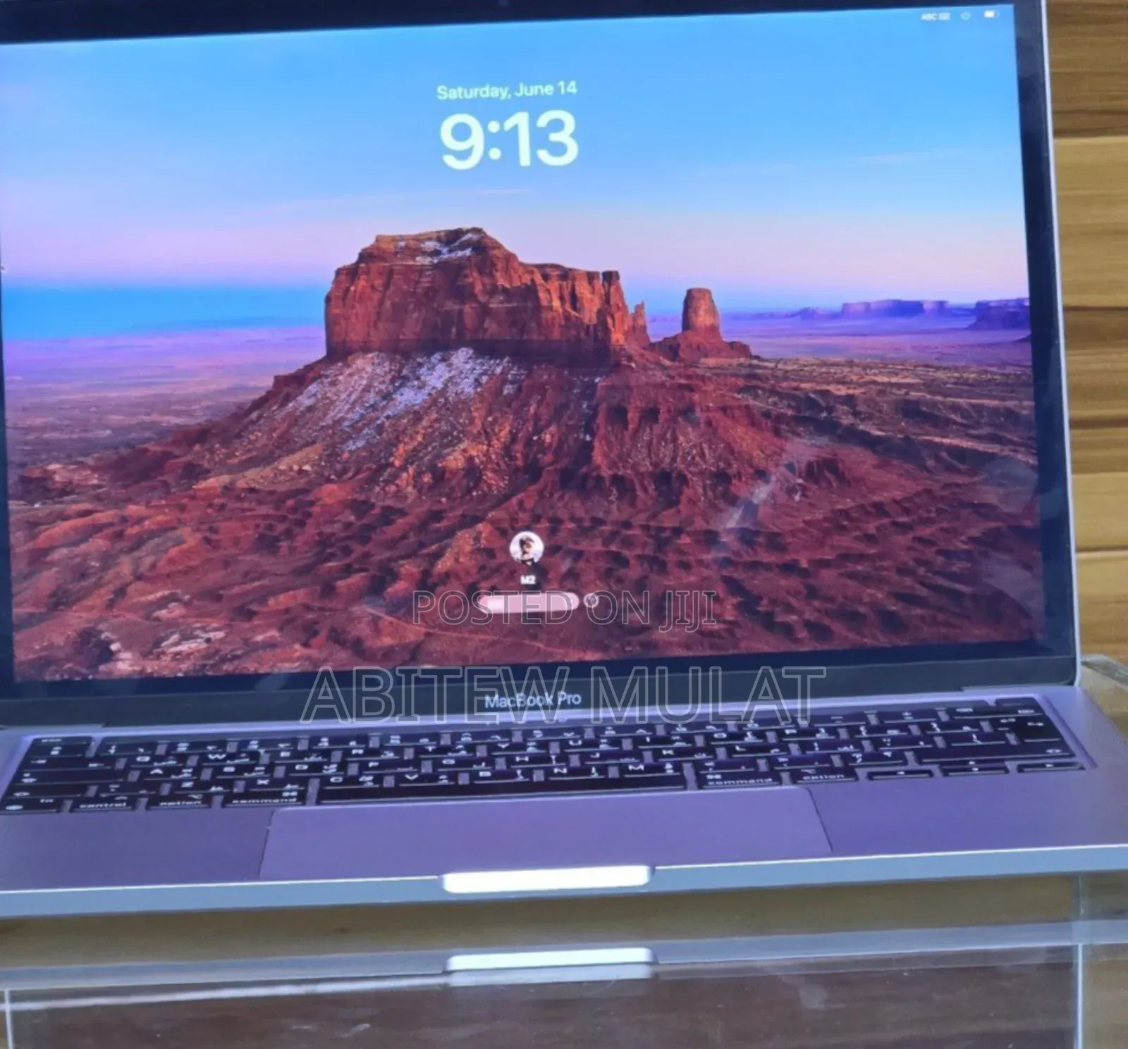 New Laptop Apple MacBook Pro 2022 M2 8GB Apple M2 SSD 256GB