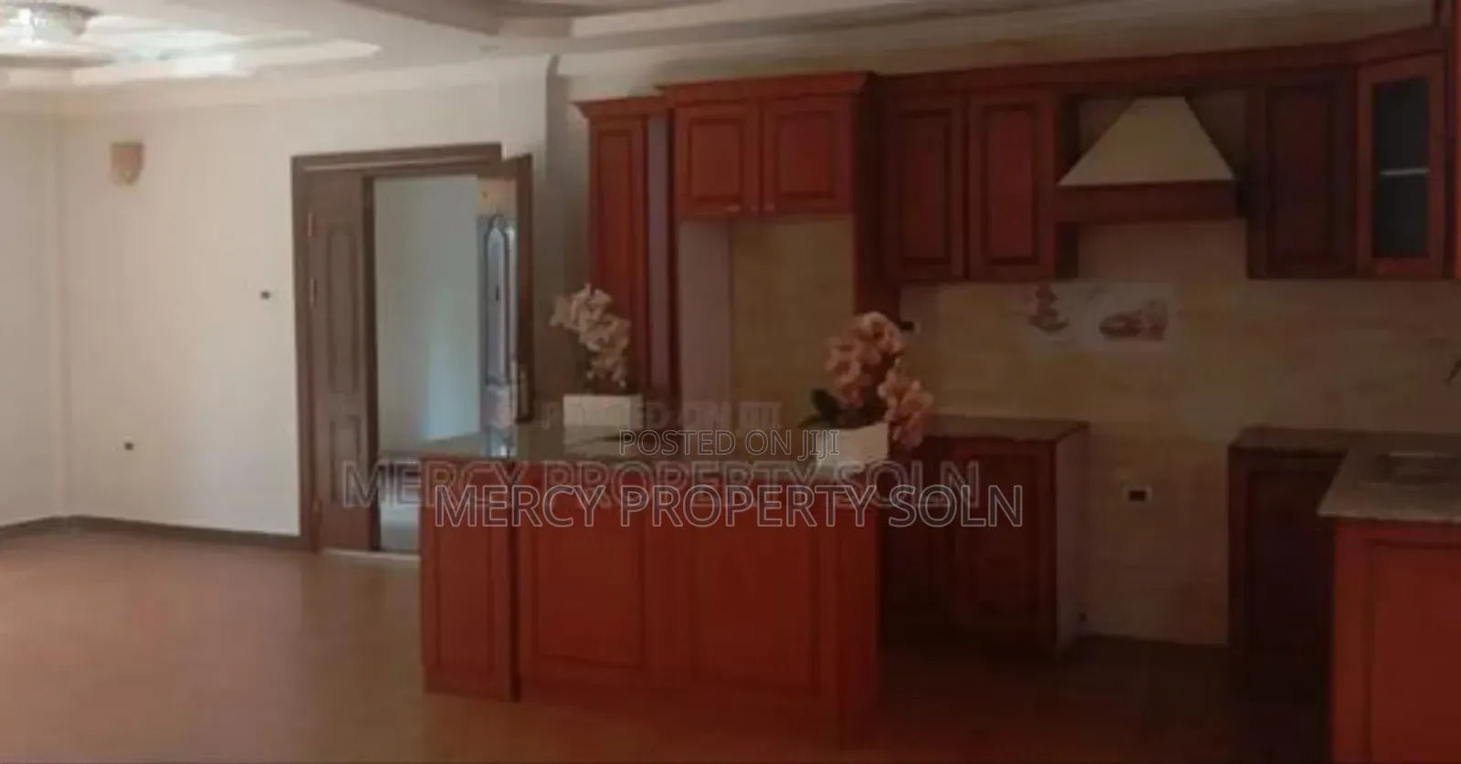 5bdrm Villa in Bole for sale