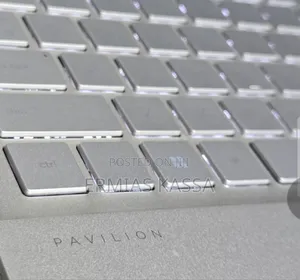 New Laptop HP Pavilion 15 8GB Intel Core I5 SSD 512GB