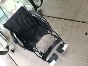 Photo - Wjeelchair走到wheelchair的我wheelchair者的wheelchair起訴wheelchair