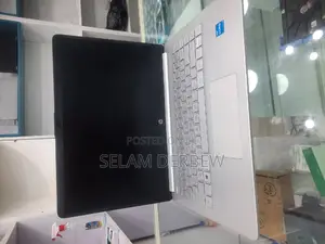 New Laptop HP Stream Notebook 8GB Intel Core I5 SSD 256GB