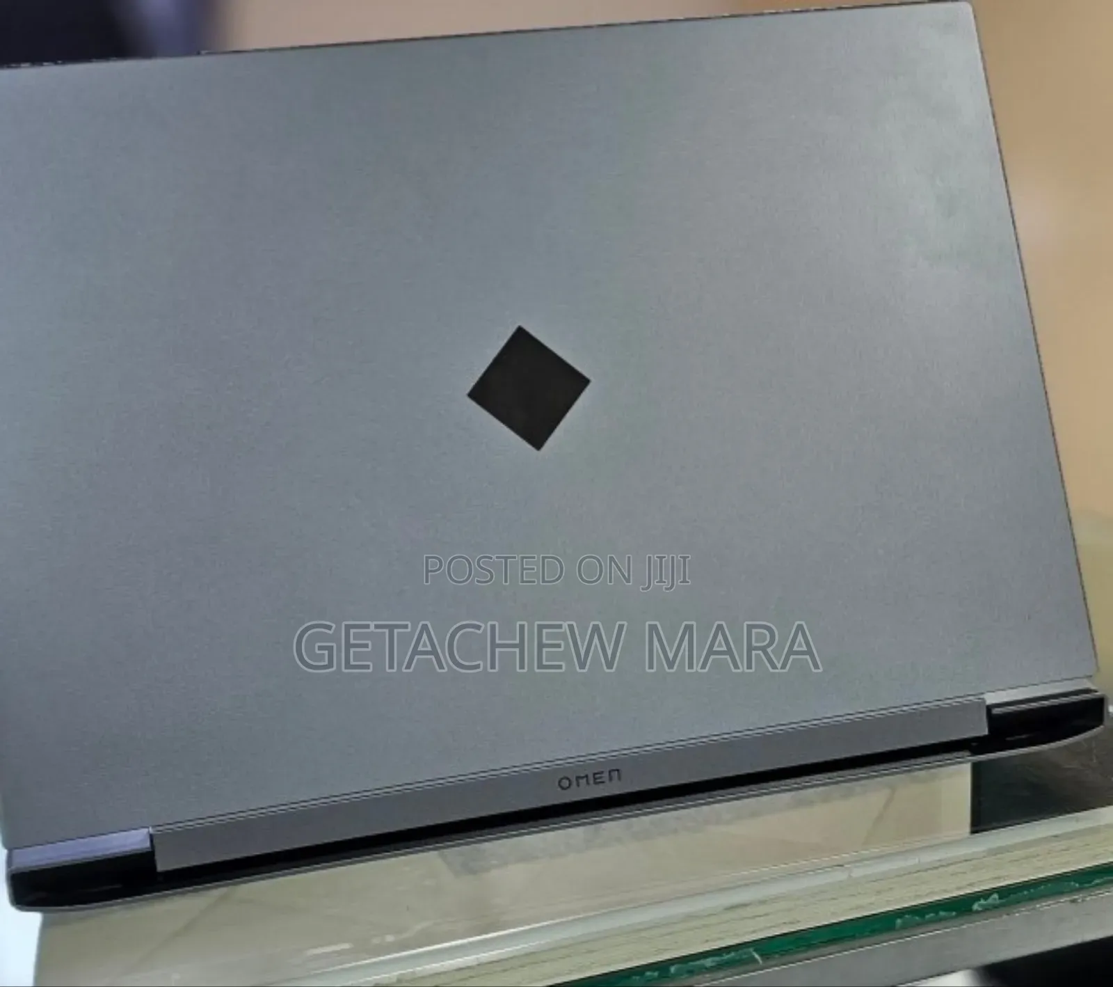 New Laptop Apple MacBook Pro 2017 16GB Intel Core I5 SSD 1T