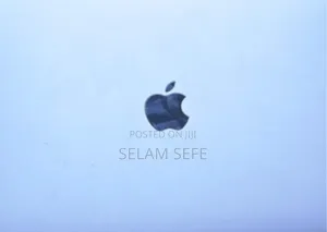 New Laptop Apple MacBook Pro 2019 8GB Intel Core M3 SSD 256GB