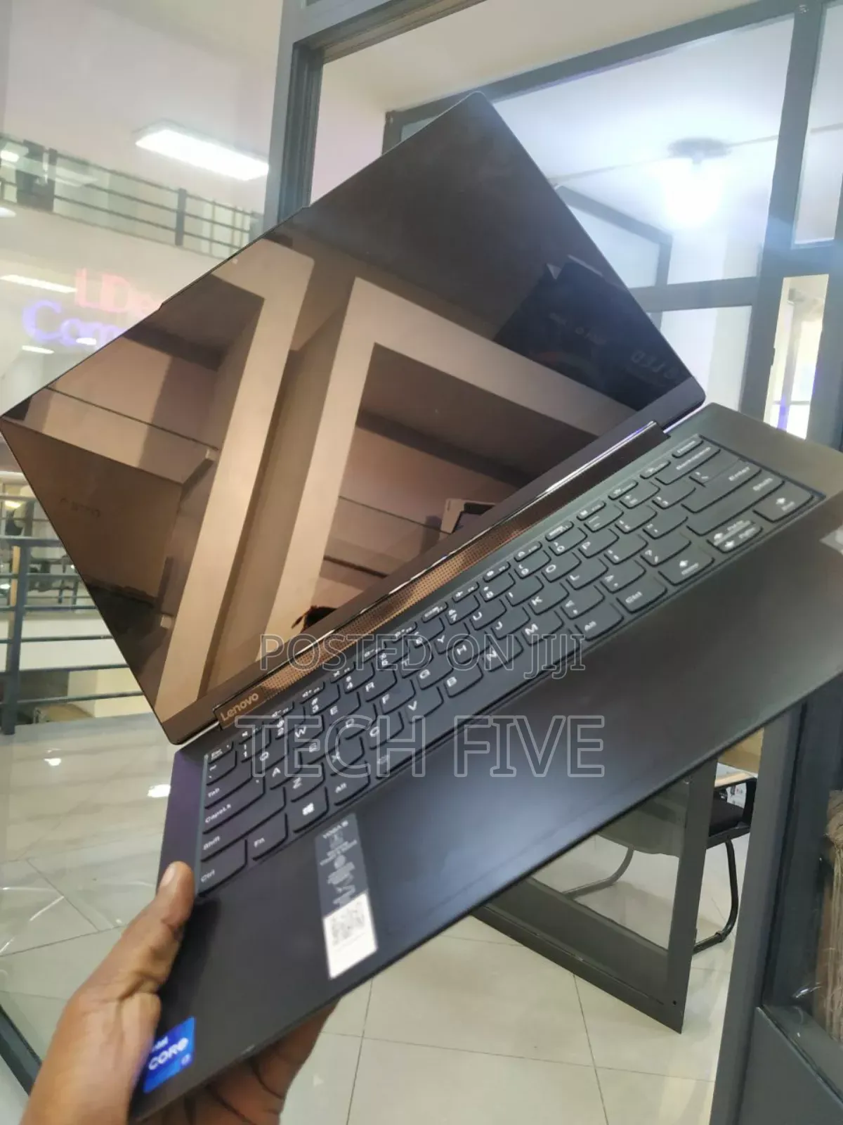 New Laptop Lenovo Yoga 9i 16GB Intel Core I7 SSD 512GB