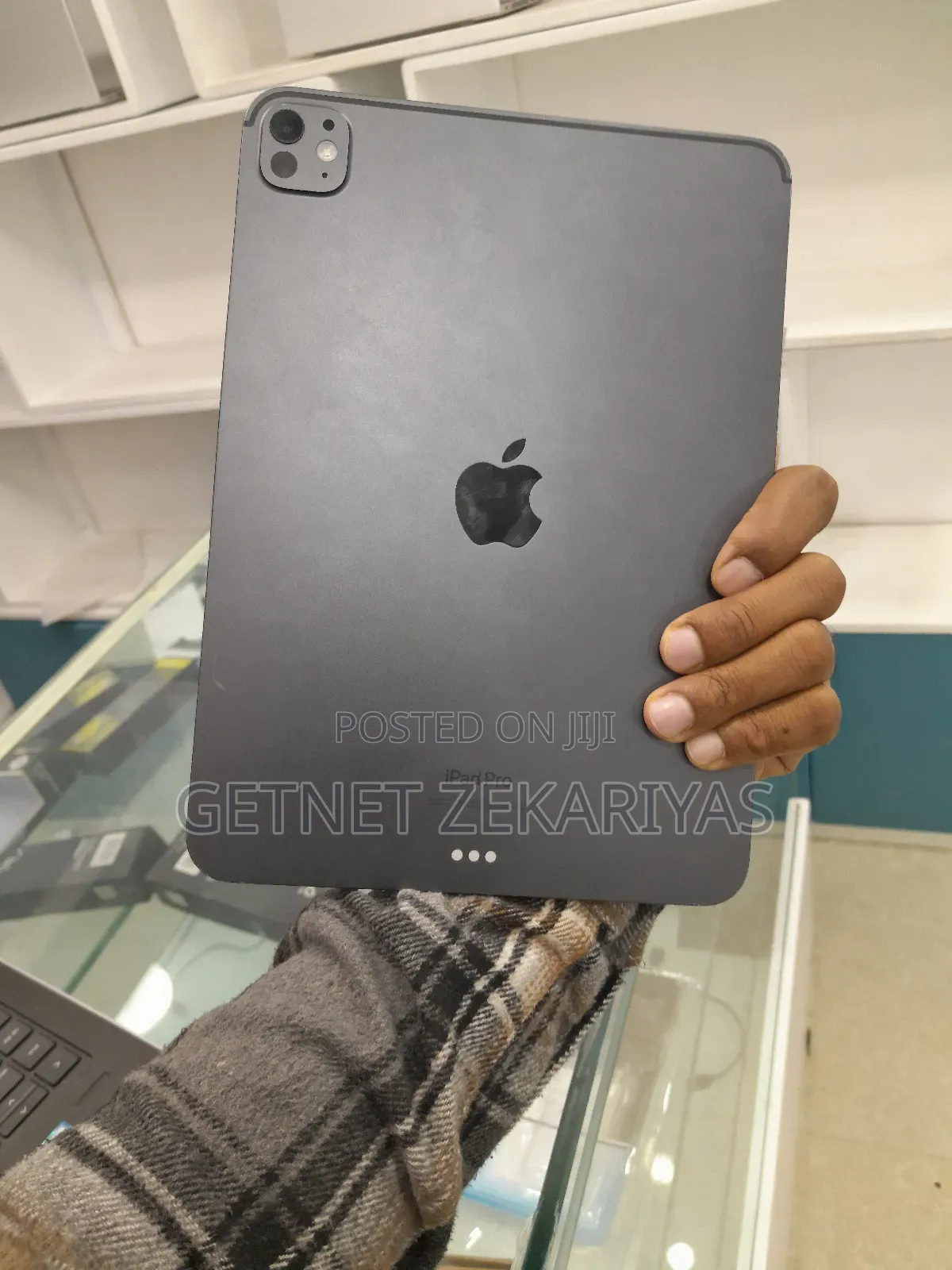 New Apple iPad Pro 11 (2024) 256 GB