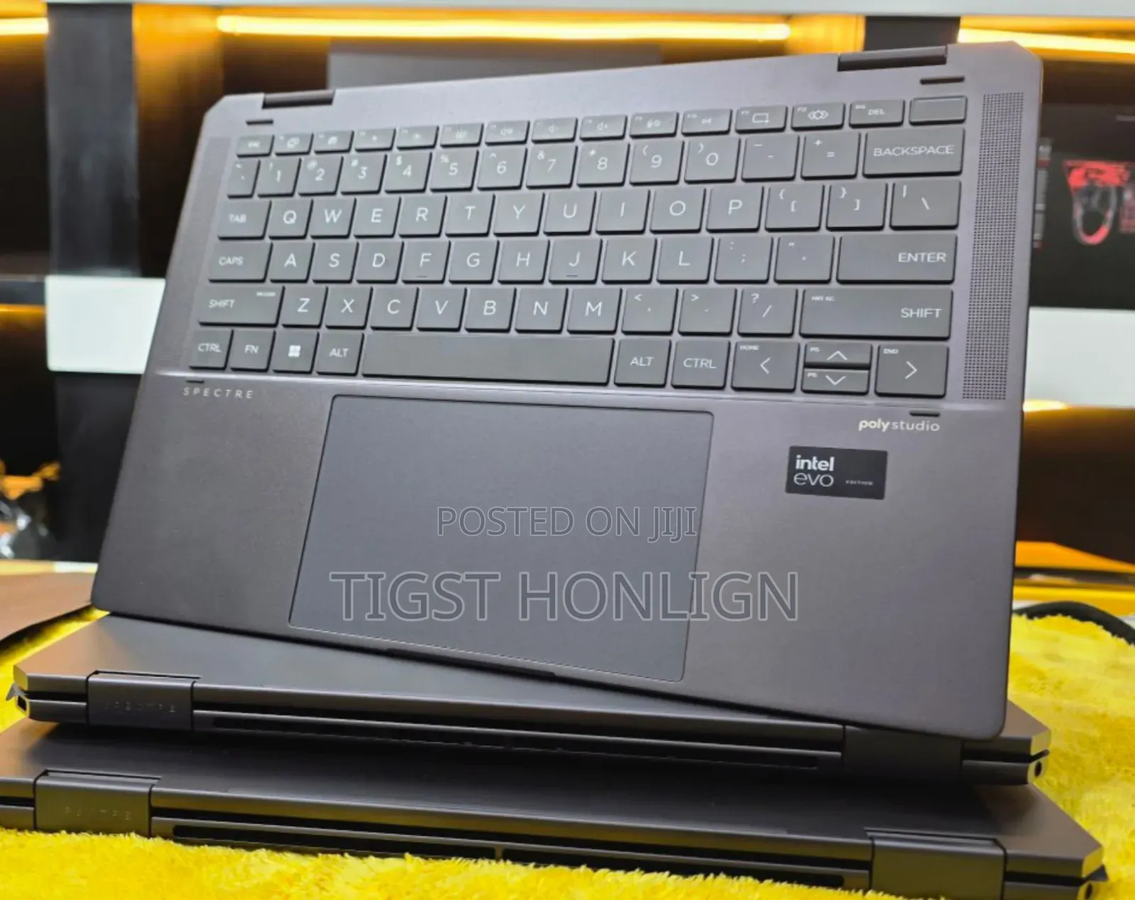 New Laptop HP Spectra 13 32GB Intel Core Ultra 7 SSD 1T