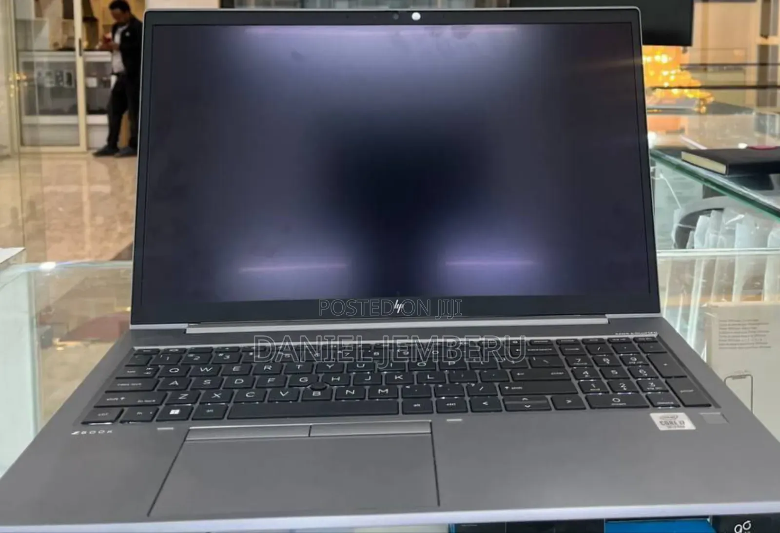 New Laptop HP ZBook Firefly 15 G7 16GB Intel Core I7 SSD 1T