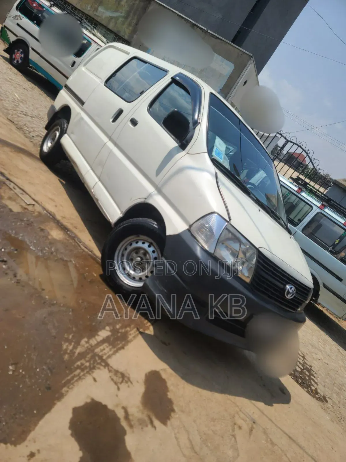 Toyota HiAce 2008 White