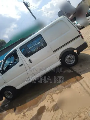 Toyota HiAce 2008 White