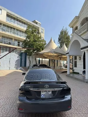 Toyota Corolla 2012 Gray