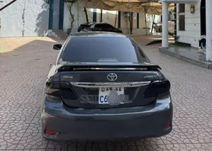 Toyota Corolla 2012 Gray