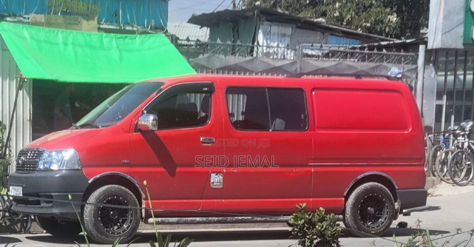 Toyota HiAce 2008 Red