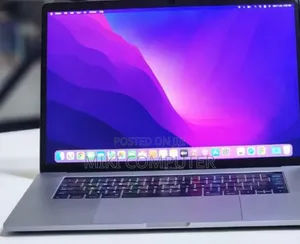 New Laptop Apple MacBook Pro 2016 16GB Intel Core I7 SSD 256GB